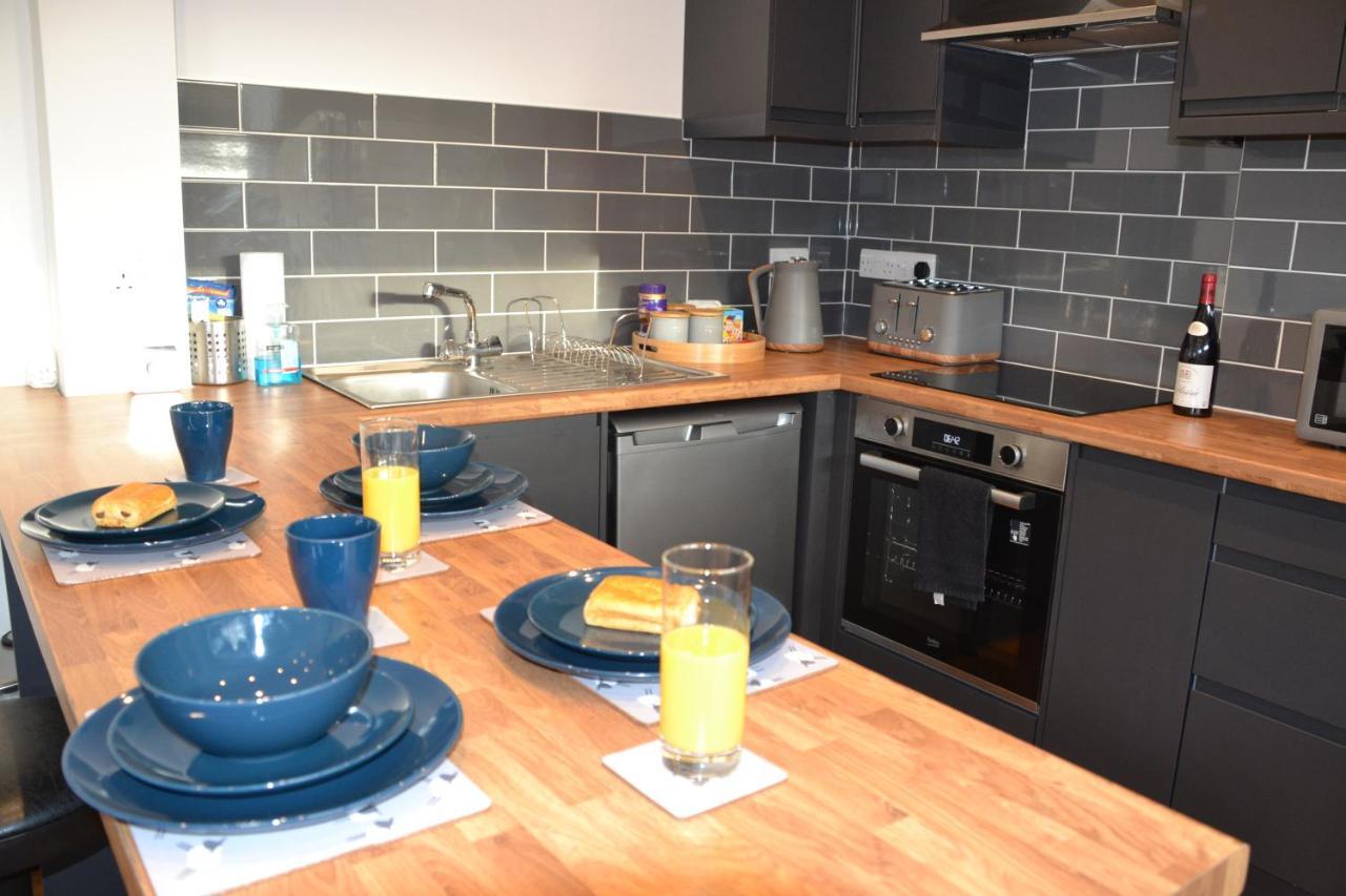 Wisteria 2 Bed House - Stayseekers Salisbury