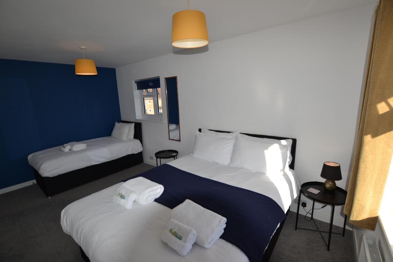 Wisteria 2 Bed House - Stayseekers * Salisbury